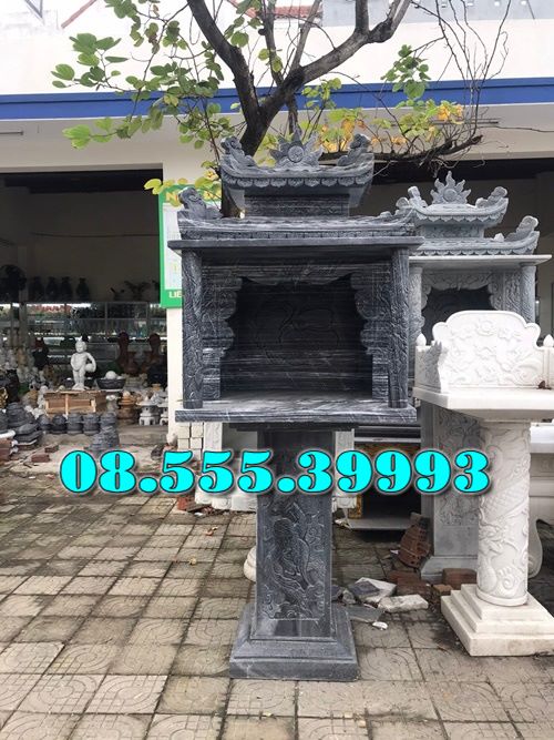 Bàn thờ đá ngoài trời