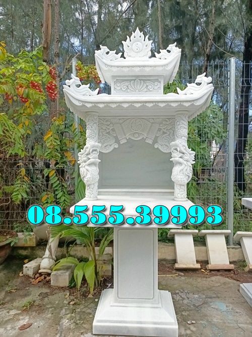 Bàn thờ đá ngoài trời