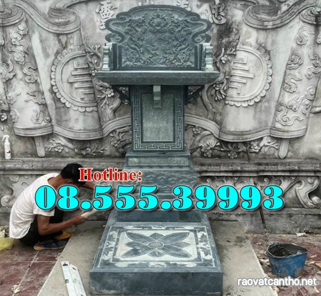 Bàn thờ đá ngoài trời