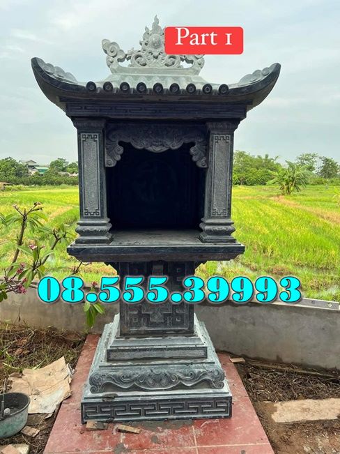 Bàn thờ đá ngoài trời