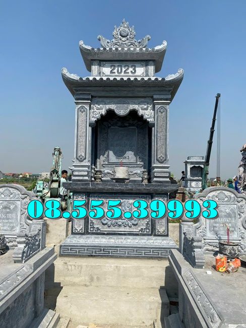 Bàn thờ đá ngoài trời Bàn thờ đá ngoài trời