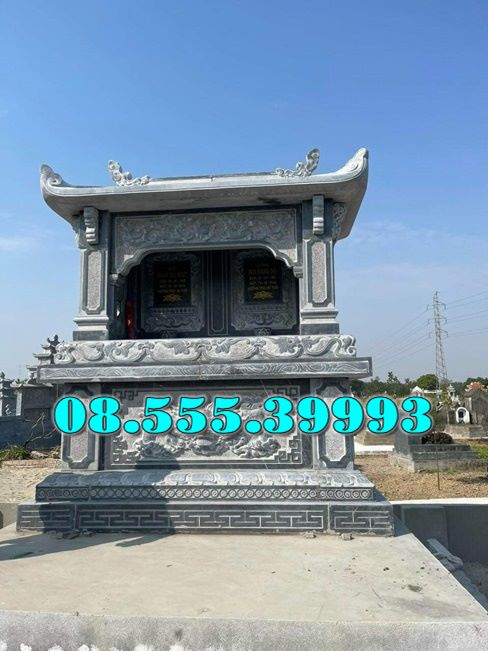 Bàn thờ đá ngoài trời