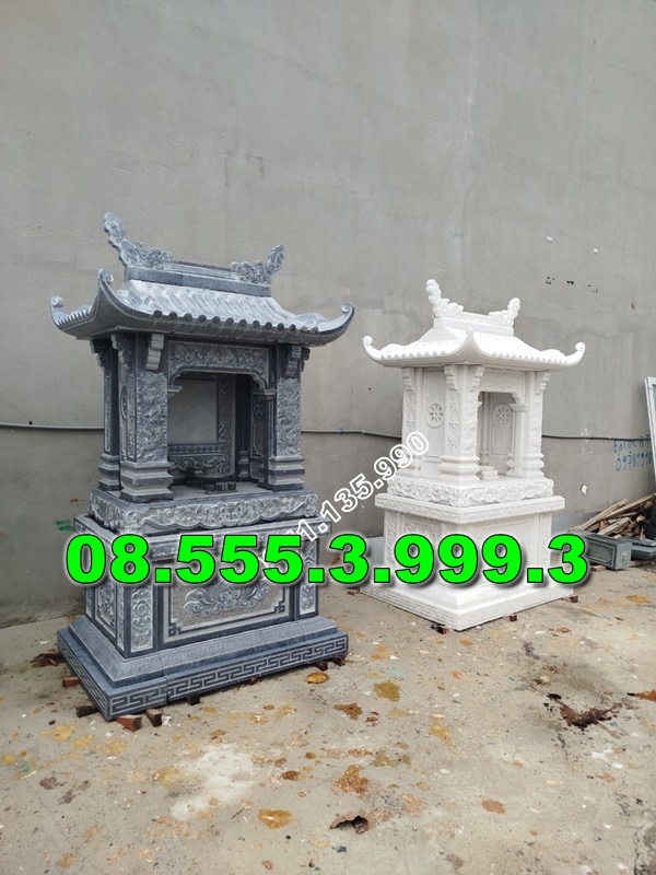 Bàn thờ bằng đá ngoài trời