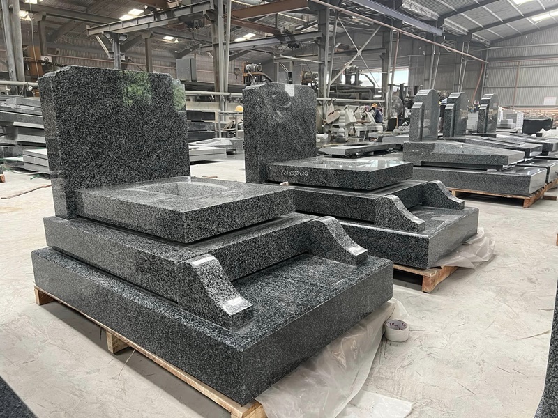 MỘ ĐÁ HOA CƯƠNG NGUYÊN KHỐI BÁN TẠI TP HỒ CHÍ MINH