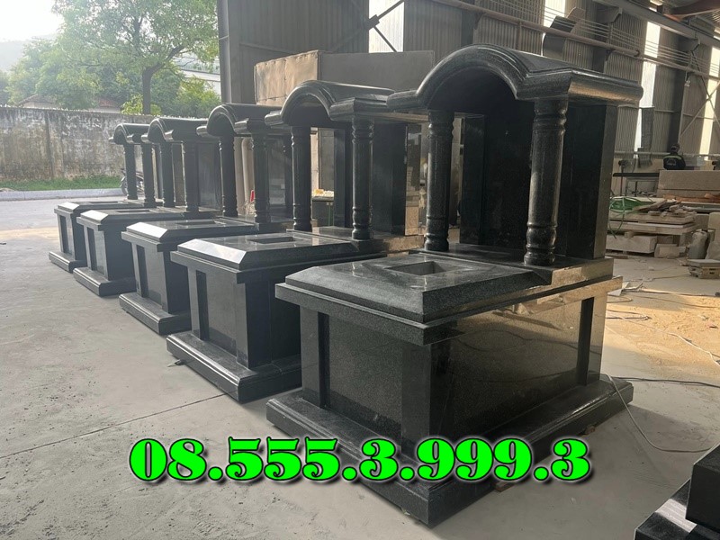 MỘ ĐÁ HOA CƯƠNG NGUYÊN KHỐI ĐẸP  BÁN TẠI VŨNG TÀU