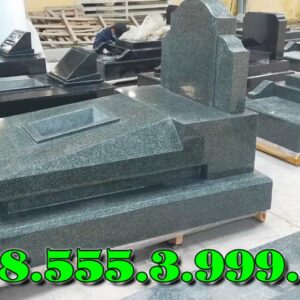 Mộ đá granite nguyên khối tại cà mau