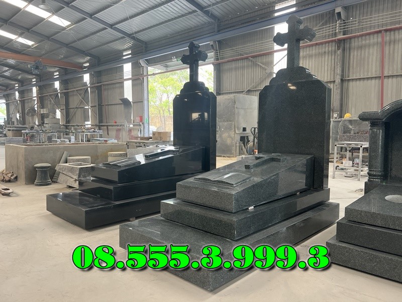 Mộ đá granite nguyên khối tại bình dương