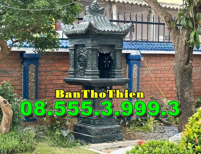 Bàn thờ bằng đá ngoài trời Bàn thờ bằng đá ngoài trời
