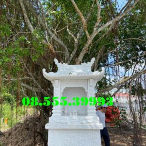 miếu thờ bằng đá 