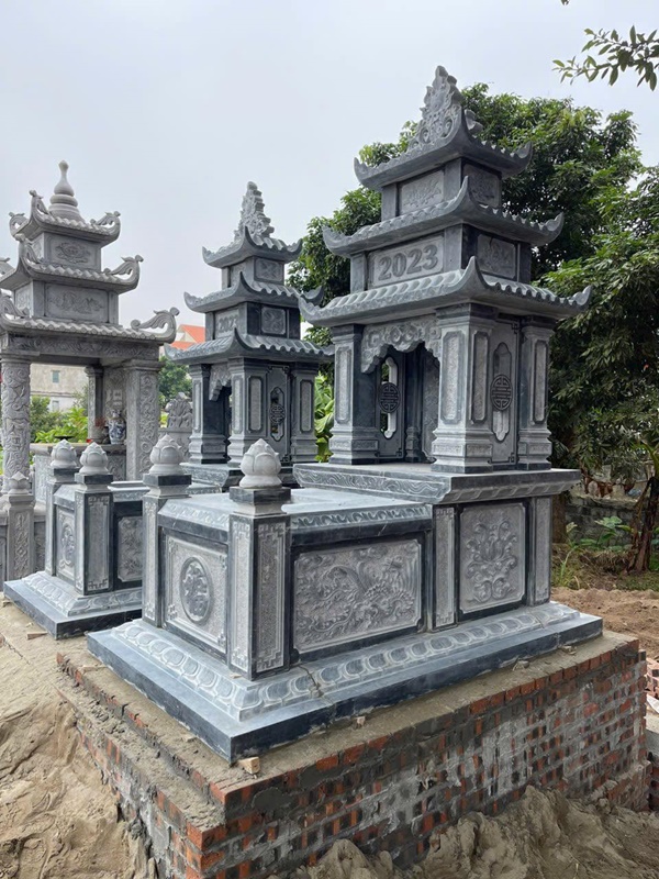 Mẫu Mộ Đá Tự Nhiên Đẹp Bán Tại Hậu Giang