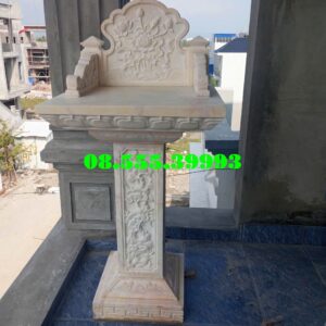 Bàn Thờ Thần Linh Bằng Đá Tại Hậu Giang