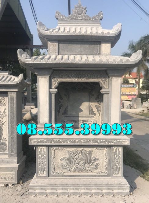 Bàn thờ đá ngoài trời