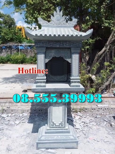 Bàn thờ đá ngoài trời